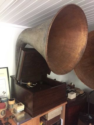 EXPERT Ensign Gramophone